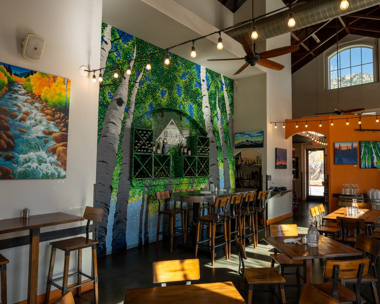 The sunlit Eddyline dining room